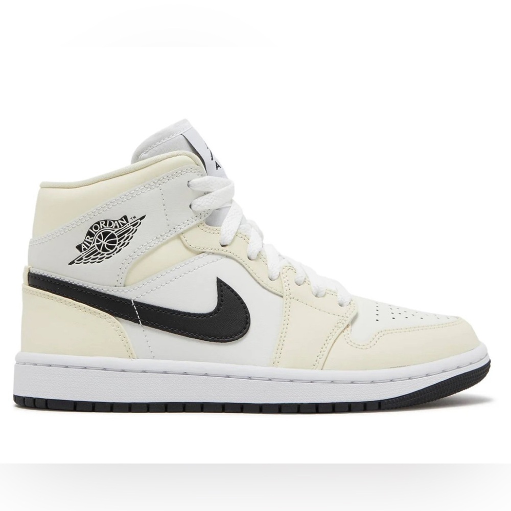 Air Jordan 1 - Mid coconut milk/black